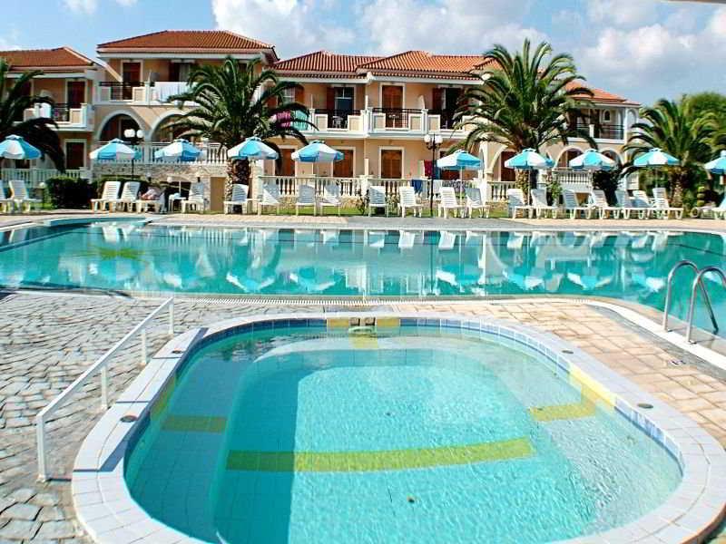 Golden Sun Hotel Resort Kalamákion Exterior foto